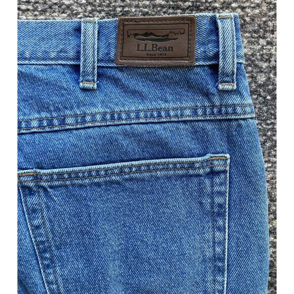 LL‎ Bean Classic Fit Jeans Mens 36x30 Blue Medium Wash Straight Leg - Picture 4 of 4